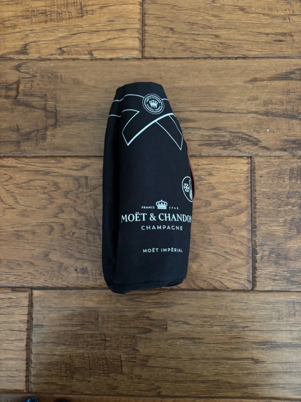 Moët‎ & Chandon Black Champagne Isotherm Suit Insulated Cool Jacket Bottle Cover